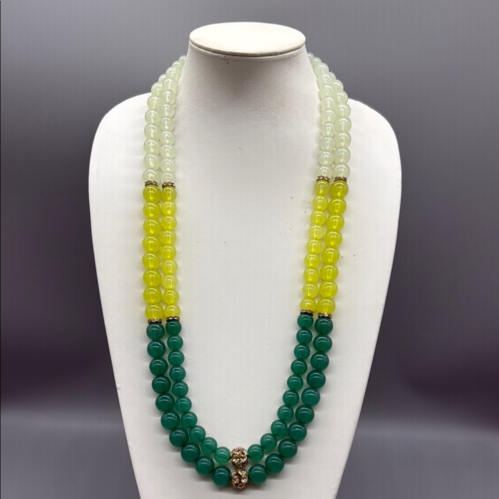 Elegant Green and Yellow Beaded Necklace